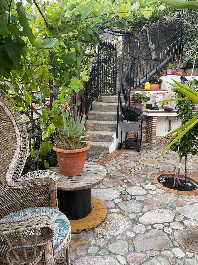 The Secret Garden Βίλα Forza dʼAgro Εξωτερικό φωτογραφία