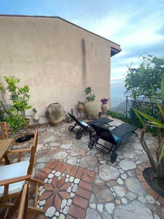 The Secret Garden Βίλα Forza dʼAgro Εξωτερικό φωτογραφία
